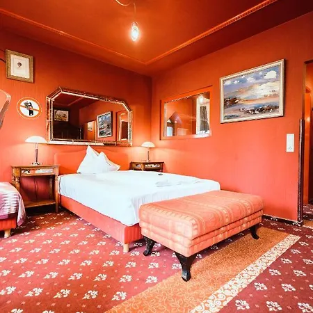 Design 4* אוזקירכן