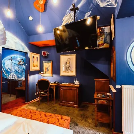 Hotell Design 4*