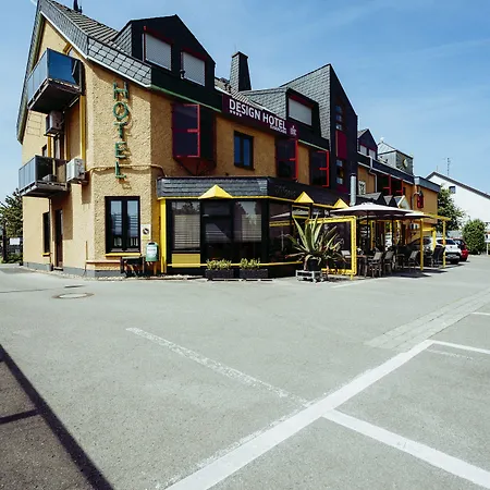 מלון Design אוזקירכן