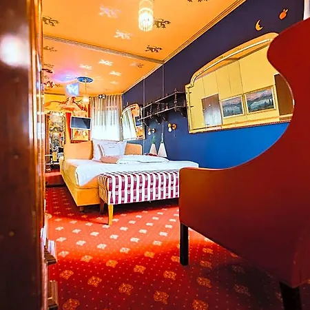 Hotel Design 4*