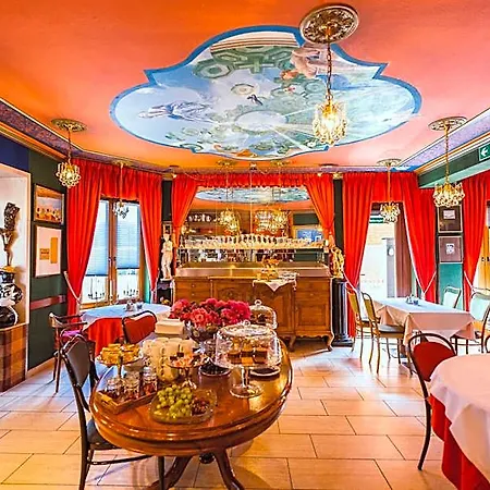 Hotel Design 4*