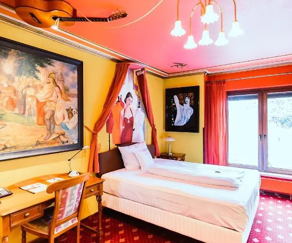 מלון Design אוזקירכן